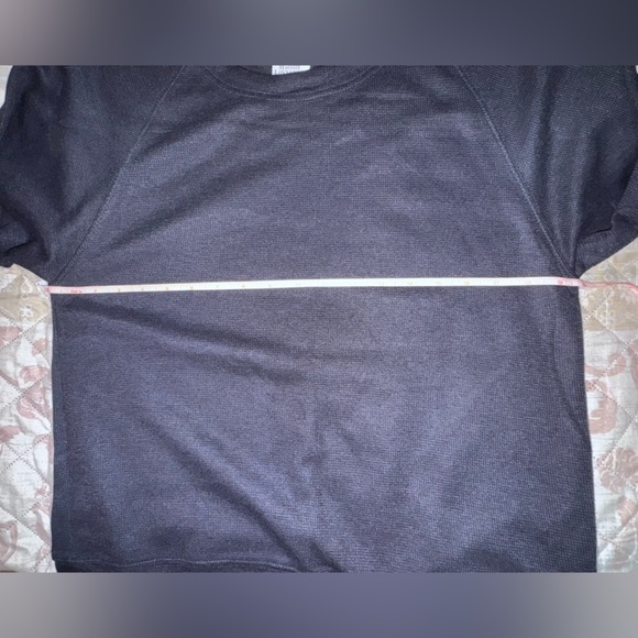 Maggie Lawrence Black Long Sleeve split side waffle knit type top. EUC size S - Picture 9 of 11